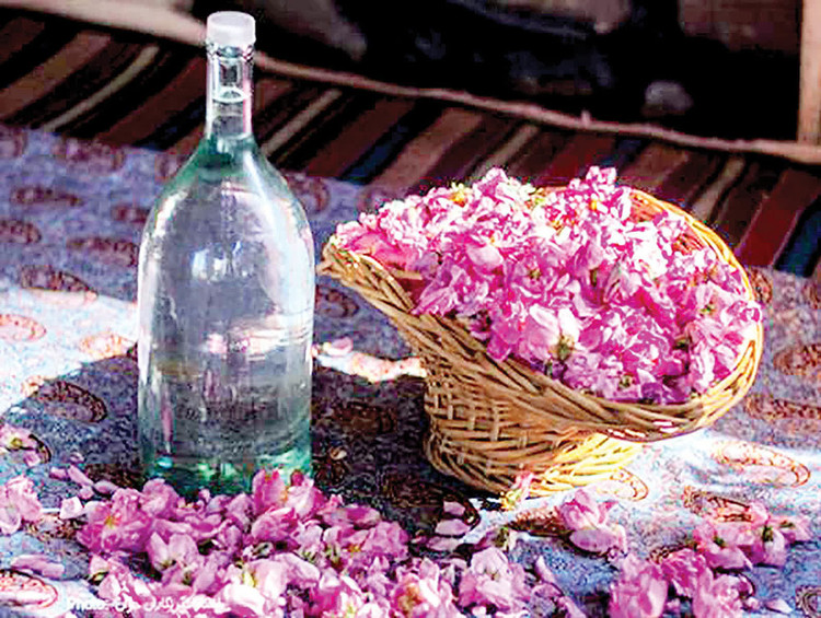 گلاب دو آتیشه سنگین گلاب میثم کاشان | ۱۰۰٪ طبیعی و معطر